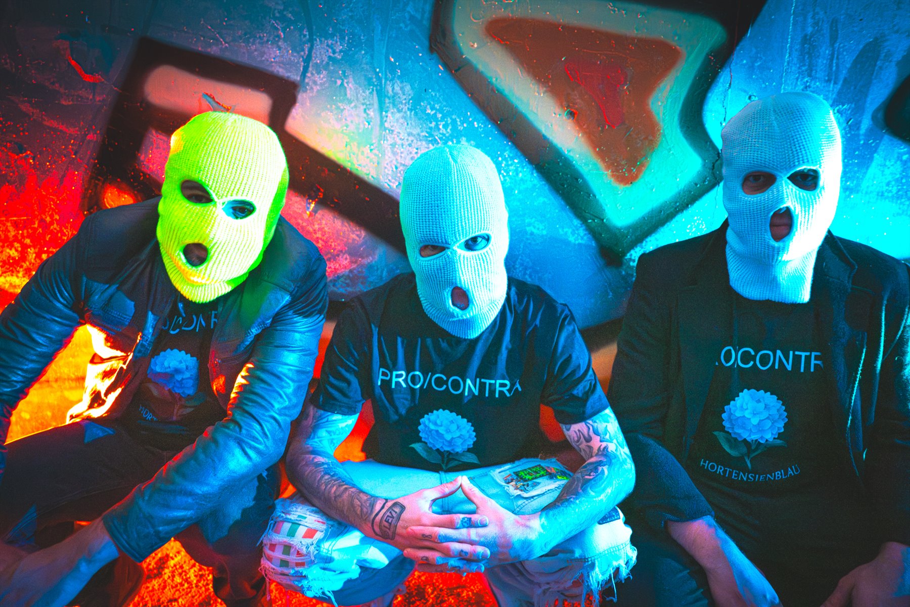 PRO|CONTRA Bandmotiv im Querformat